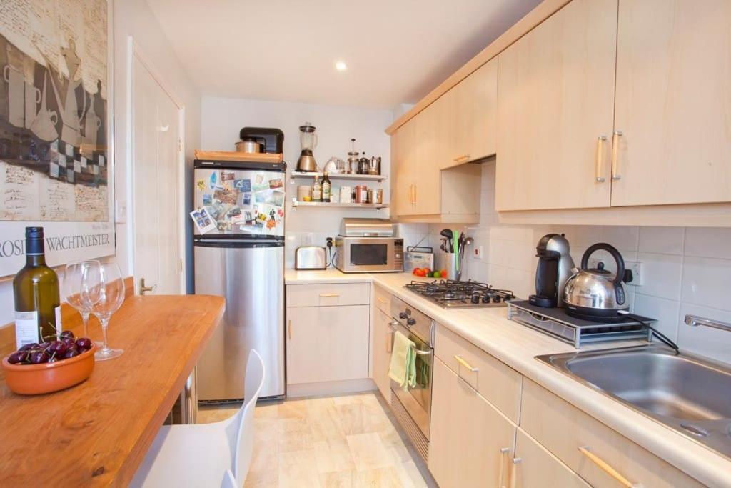 Walking Distance To Racecourse And City Centre York Exterior photo