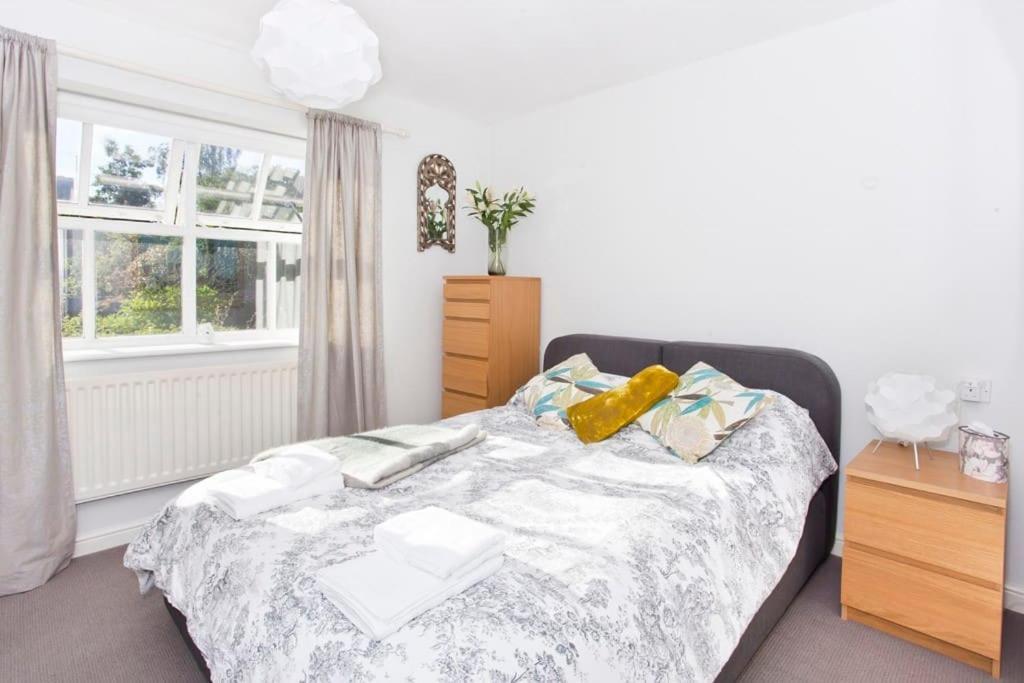 Walking Distance To Racecourse And City Centre York Exterior photo