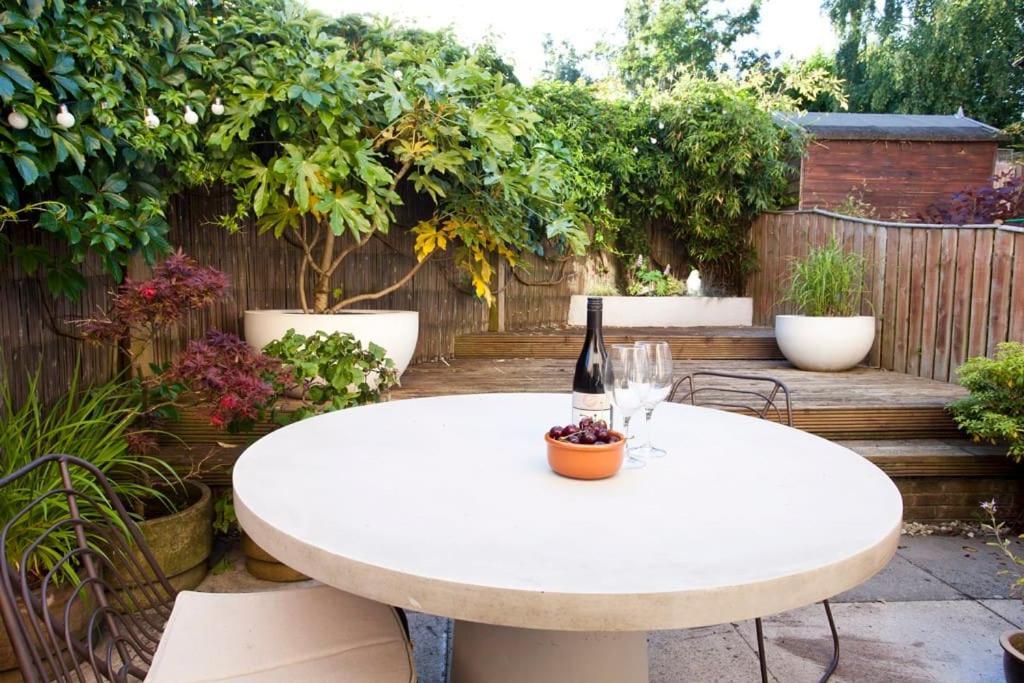 Walking Distance To Racecourse And City Centre York Exterior photo